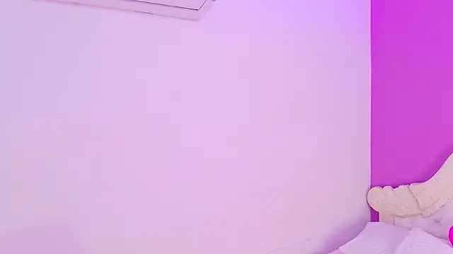 Snapshot of SamantaKane chatting on March 2026 04:01:02 AM SamantaKane online show from March 2026 04:01:02 AM