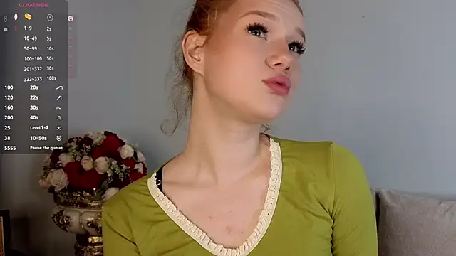 Snapshot of Juuulia_ chatting on July 2026 01:17:02 PM Juuulia online show from July 2026 01:17:02 PM