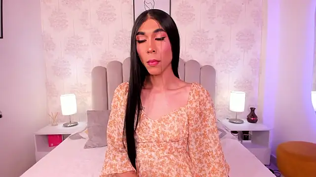 Snapshot of ShaynaHosk chatting on September 2025 07:04:01 PM ShaynaHosk online show from September 2025 07:04:01 PM