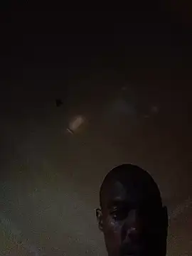 Snapshot of MillanoVenicasa chatting on April 2026 06:03:01 PM MillanoVenicasa online show from April 2026 06:03:01 PM