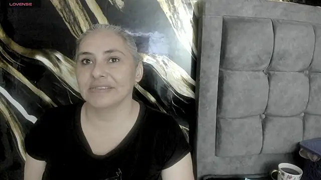 Snapshot of mature_gold chatting on October 2025 12:30:02 PM mature gold online show from October 2025 12:30:02 PM