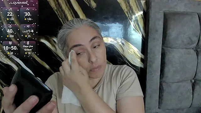 Snapshot of mature_gold chatting on November 2025 12:26:01 PM mature gold online show from November 2025 12:26:01 PM