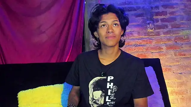 dreyk20 online show from March 2026 11:48:02 PM