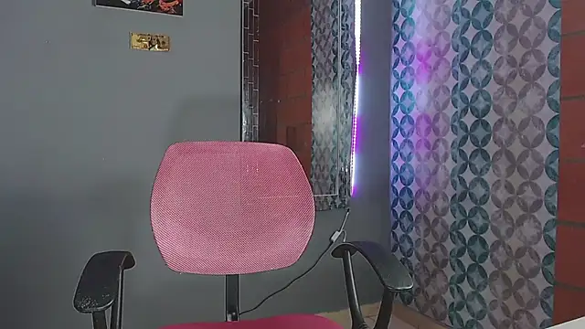 Snapshot of briamhoconor_xh chatting on April 2026 02:40:02 AM briamhoconor xh online show from April 2026 02:40:02 AM