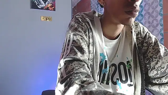 Snapshot of briamhoconor_xh chatting on April 2026 04:24:02 AM briamhoconor xh online show from April 2026 04:24:02 AM