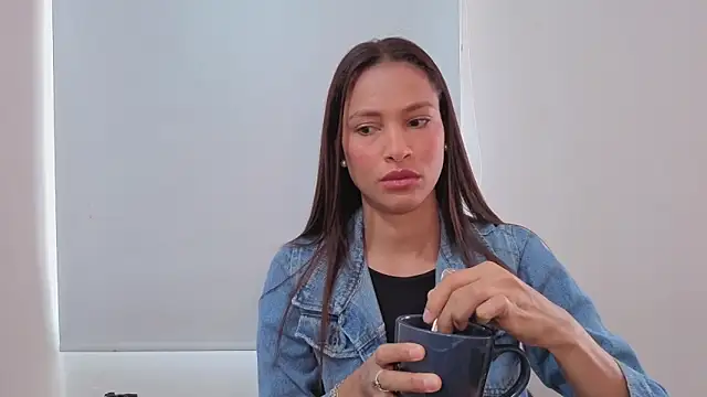 SofiaDelicia online show from December 2025 02:44:01 PM