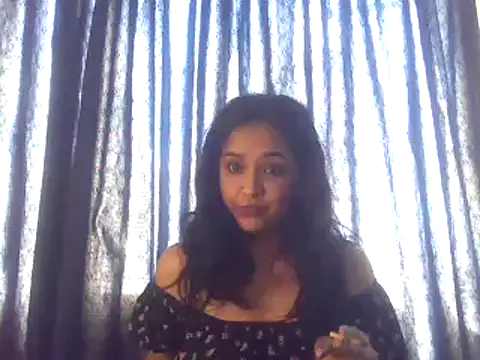 Snapshot of cute_indianxo chatting on October 2025 08:33:02 AM cute indianxo online show from October 2025 08:33:02 AM