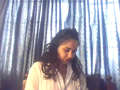 Snapshot of cute_indianxo chatting on November 2025 09:20:02 AM cute indianxo online show from November 2025 09:20:02 AM