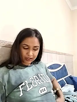 cute indianxo online show from January 2026 10:24:01 PM