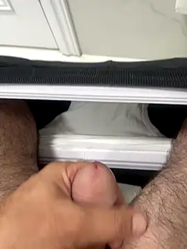 Heros2000 online show from October 2025 07:38:02 AM