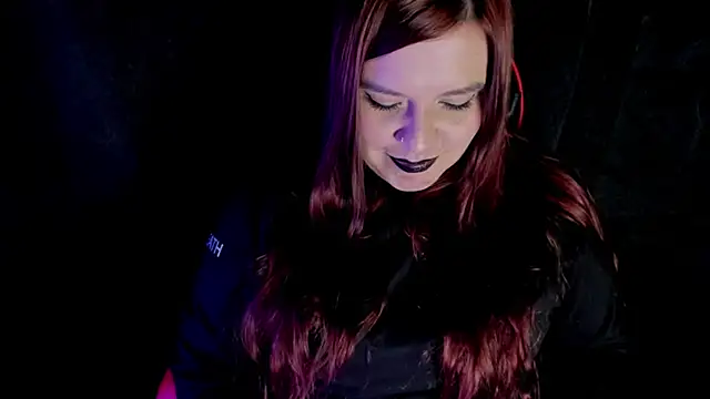 Snapshot of Moon_Dark520 chatting on February 2026 01:54:02 AM Moon Dark520 online show from February 2026 01:54:02 AM