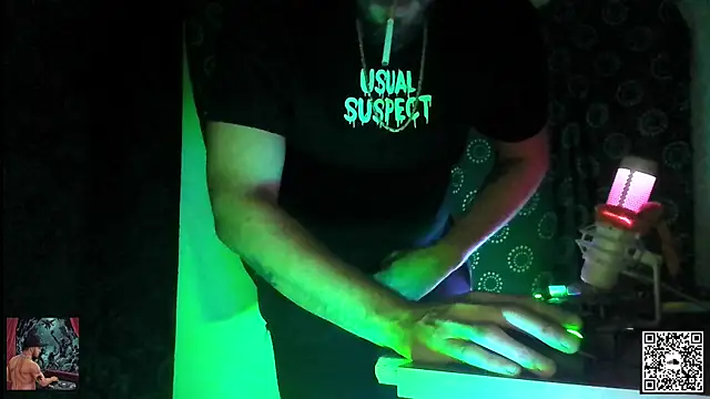 DjDiCKmannOnE online show from October 2025 08:31:01 PM