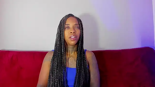 Snapshot of Pauline_Fox chatting on September 2025 01:06:01 AM Pauline Fox online show from September 2025 01:06:01 AM