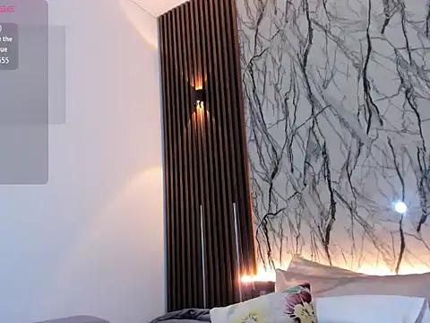 Snapshot of Pauline_Fox chatting on February 2026 12:52:02 AM Pauline Fox online show from February 2026 12:52:02 AM