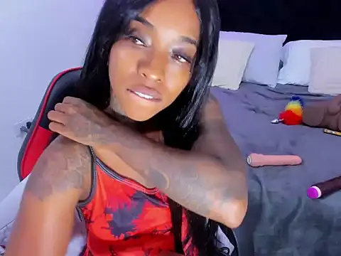 Snapshot of Pauline_Fox chatting on February 2026 12:50:01 PM Pauline Fox online show from February 2026 12:50:01 PM