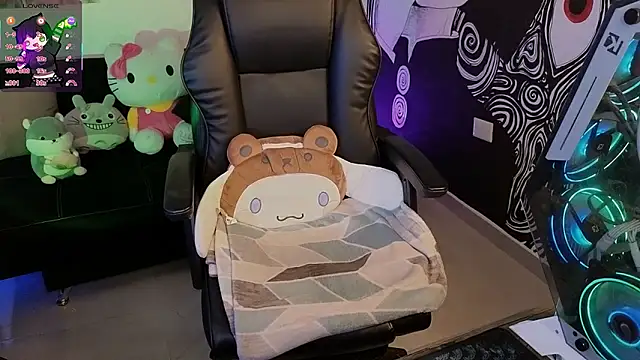 Snapshot of Yuhwan_ chatting on November 2025 07:13:01 PM Yuhwan online show from November 2025 07:13:01 PM