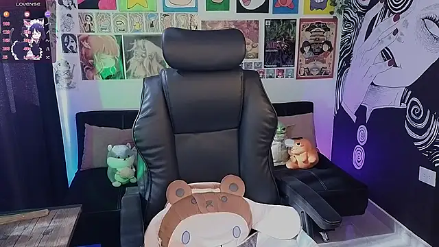 Snapshot of Yuhwan_ chatting on November 2025 07:35:02 PM Yuhwan online show from November 2025 07:35:02 PM