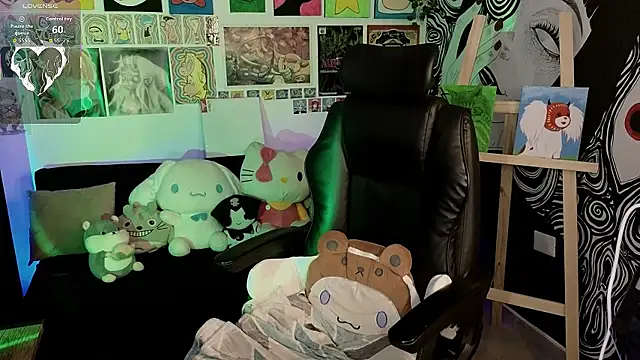 Yuhwan  online show from April 2026 10:01:02 PM