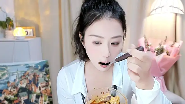 lumi65 online show from October 2025 11:41:02 AM