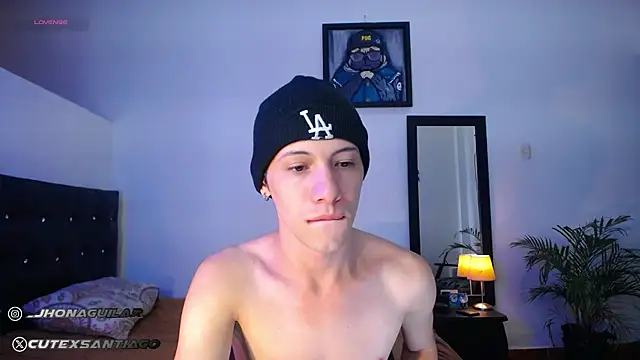 Snapshot of santiago_cutex chatting on September 2025 06:06:02 AM santiago cutex online show from September 2025 06:06:02 AM