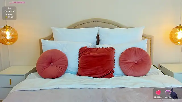 Snapshot of ElzaJons chatting on September 2025 12:21:02 PM ElzaJons online show from September 2025 12:21:02 PM