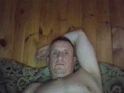 Maksymilian1 online show from May 2026 06:37:01 PM