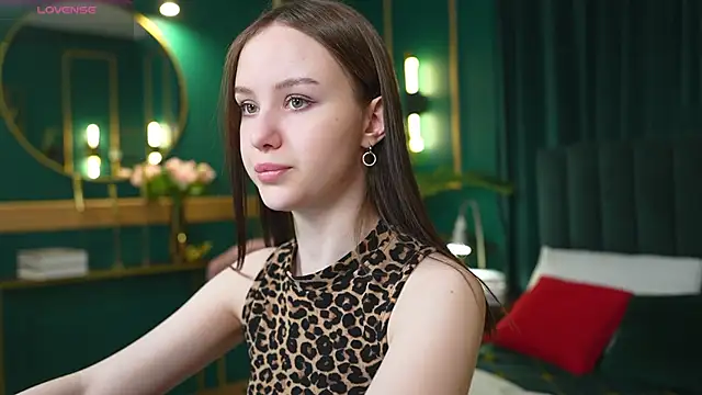 Snapshot of MarySparkle chatting on April 2026 04:29:01 AM MarySparkle online show from April 2026 04:29:01 AM