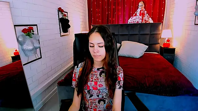 UliaNeer online show from October 2025 05:08:02 AM