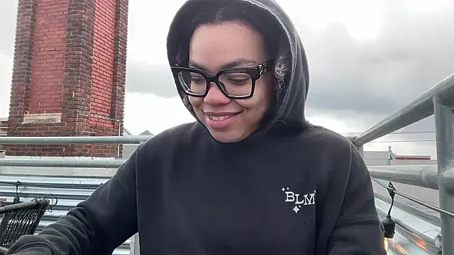 Snapshot of zahrabliss chatting on March 2026 08:04:02 PM zahrabliss online show from March 2026 08:04:02 PM