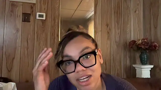 Snapshot of zahrabliss chatting on April 2026 07:29:02 PM zahrabliss online show from April 2026 07:29:02 PM