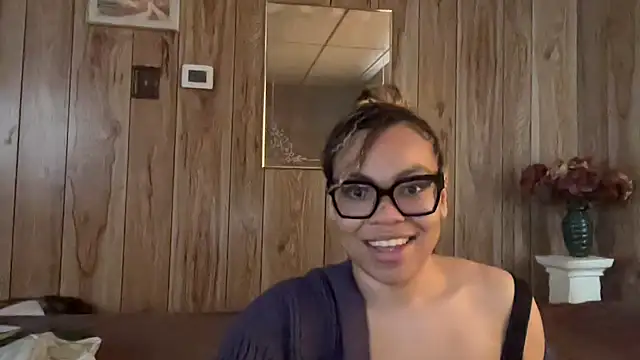 Snapshot of zahrabliss chatting on April 2026 07:58:01 PM zahrabliss online show from April 2026 07:58:01 PM