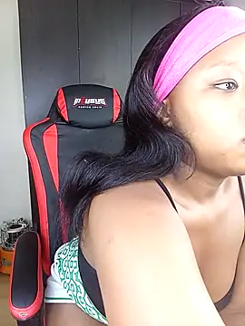 Young Slut21 online show from October 2025 04:35:01 AM