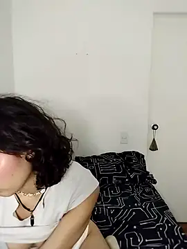 Snapshot of LuaBusch chatting on October 2025 02:50:02 AM LuaBusch online show from October 2025 02:50:02 AM