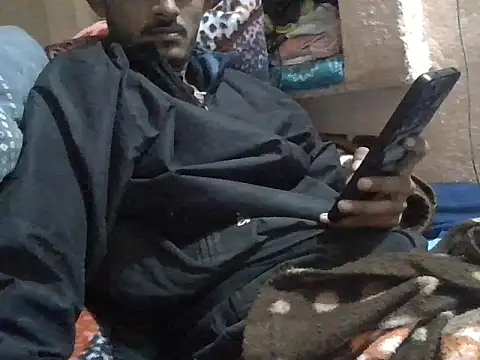 Desiboy 0 online show from December 2025 03:31:01 PM