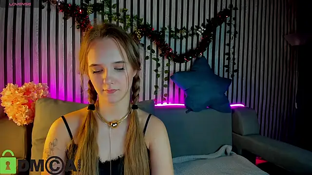 Snapshot of Casey_Sweeet chatting on January 2026 09:13:01 AM Casey Sweeet online show from January 2026 09:13:01 AM