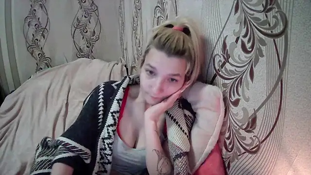 AlissaClark online show from April 2026 08:20:02 PM