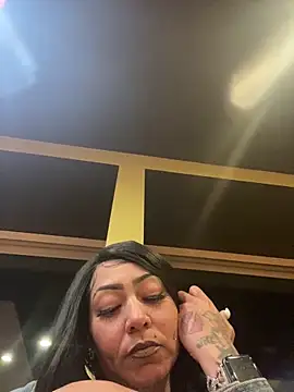 Flossee online show from April 2026 08:33:02 AM