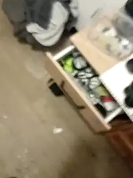 Wojtek150398 online show from September 2025 07:15:02 PM