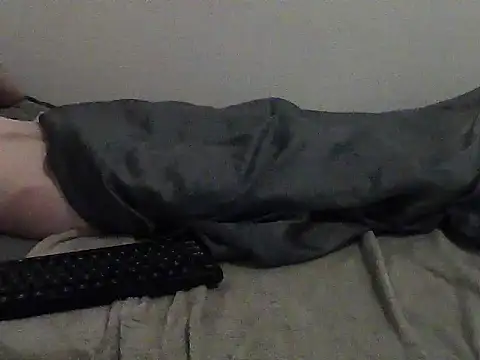 Wojtek150398 online show from September 2025 07:59:01 PM