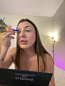 TiffaNoel online show from October 2025 01:14:01 PM