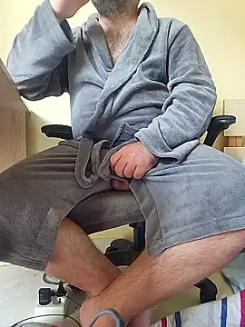 Nesch82 online show from March 2026 08:18:02 AM