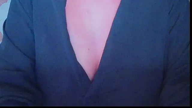 Erika bestboobs online show from December 2025 03:19:01 PM