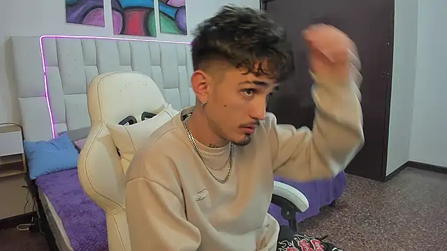 nextboywell1 online show from April 2026 03:07:01 AM