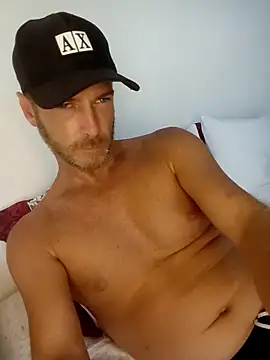 Snapshot of Loiroatv36 chatting on March 2026 03:17:01 PM Loiroatv36 online show from March 2026 03:17:01 PM