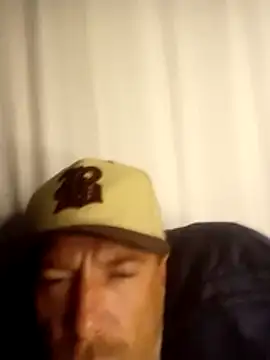 Snapshot of Loiroatv36 chatting on April 2026 10:05:01 AM Loiroatv36 online show from April 2026 10:05:01 AM