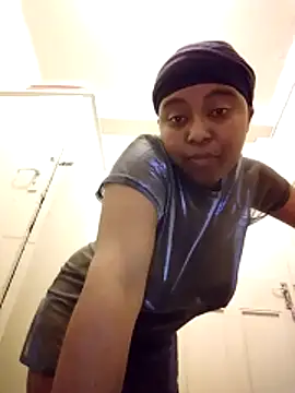 AcetousAbb online show from November 2025 03:19:02 AM