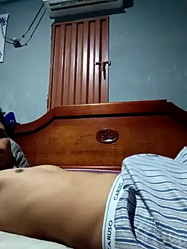 Snapshot of Batm01 chatting on April 2026 11:57:02 PM Batm01 online show from April 2026 11:57:02 PM