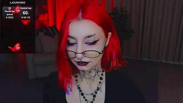 Snapshot of Mistress__Marcelline chatting on July 2026 01:23:01 AM Mistress Marcelline online show from July 2026 01:23:01 AM