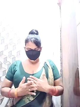 Snapshot of varnika chatting on April 2026 08:07:02 AM varnika online show from April 2026 08:07:02 AM