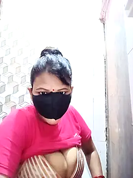 Snapshot of varnika chatting on April 2026 11:20:01 AM varnika online show from April 2026 11:20:01 AM